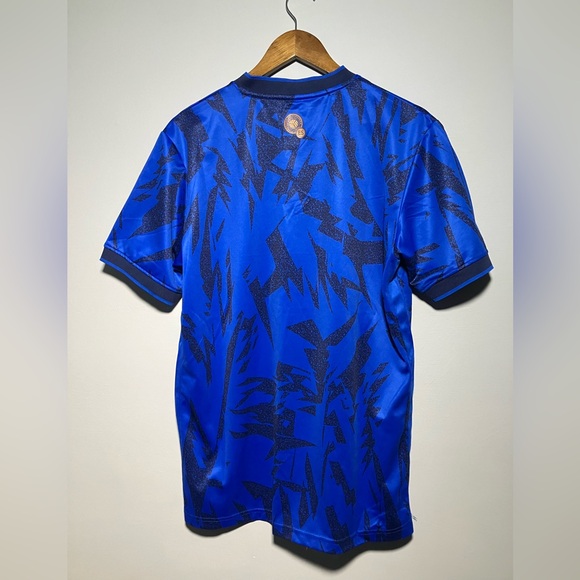 Umbro Electric Blue El Salvador, Futbol Men's soccer Jersey large kit - Picture 8 of 9